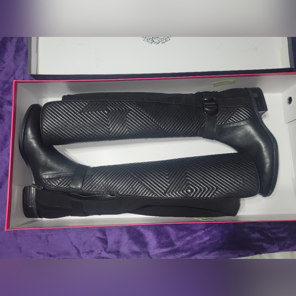 BNIB Vince Camuto Pordalia Knee High Boots